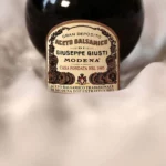 Balsamic Vinegar | Giuseppe Giusti Modena close up of bottle
