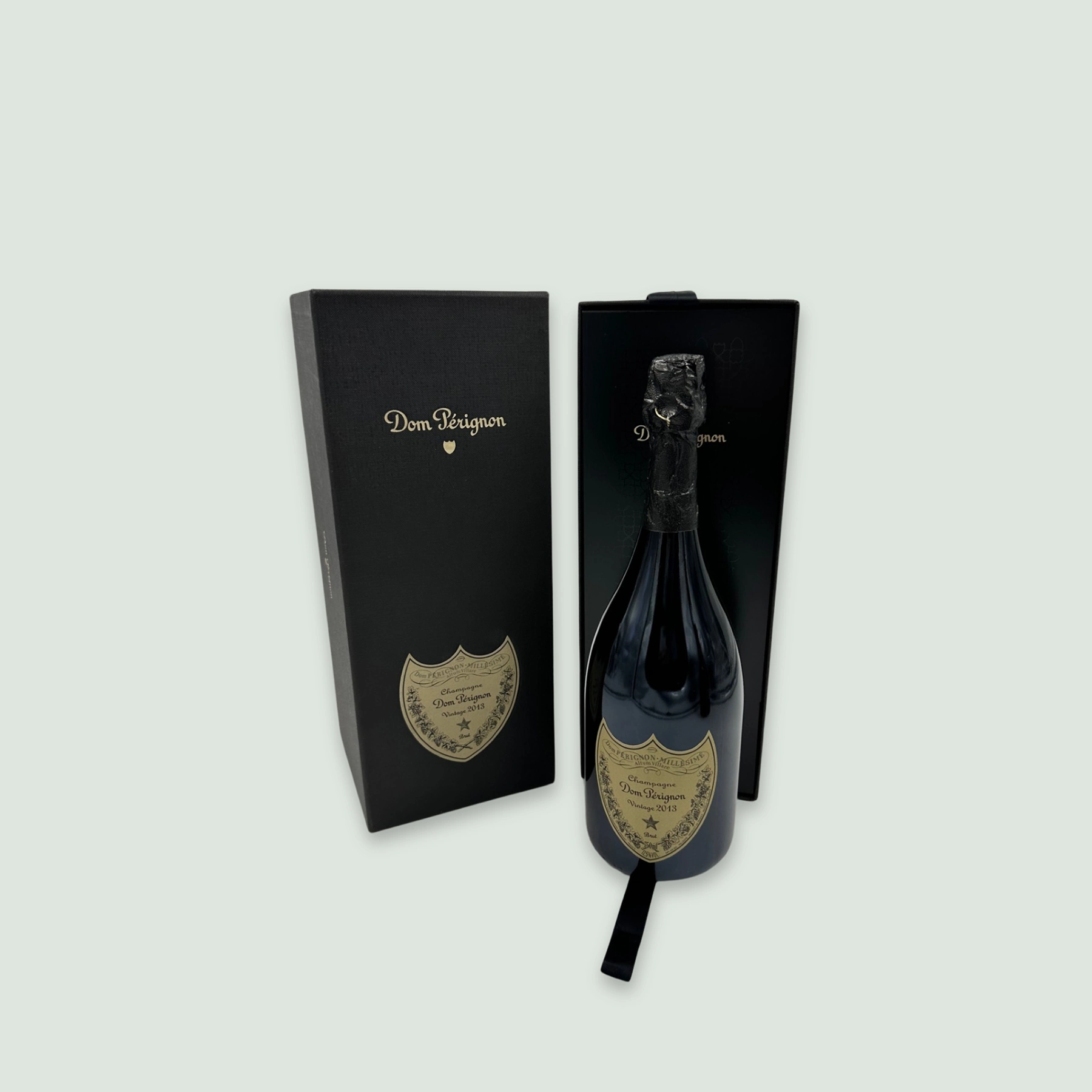 Dom Pérignon Vintage Champagne 2013 Dom Pérignon Vintage Champagne 2013 with box on the back