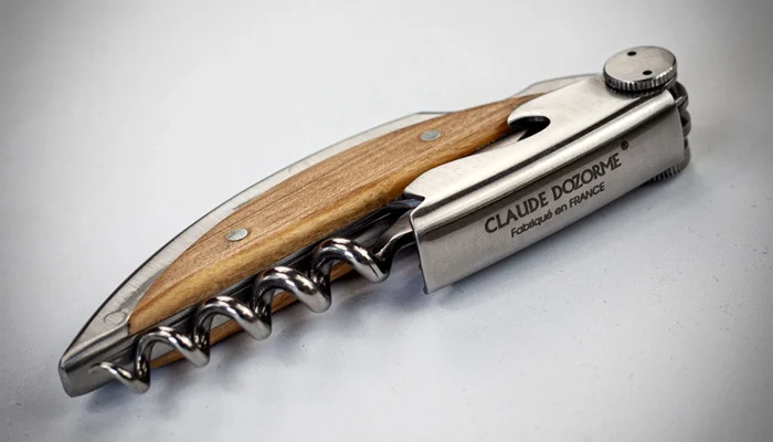 Close-up of olive wood handle on Claude Dozorme Close-up of olive wood handle on Claude Dozorme