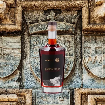Oenou-YI-Commandaria-Cyprus-PDO-Sweet-Wine with background