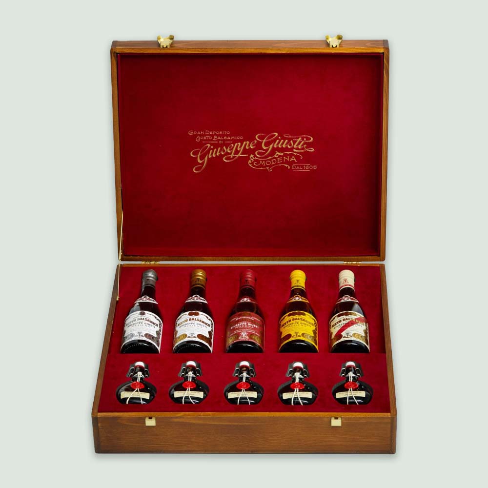 Scrigno Giusti's Historical Collection 5x250ml 5x50ml Scrigno Giusti's Historical Collection 5x250ml 5x50ml