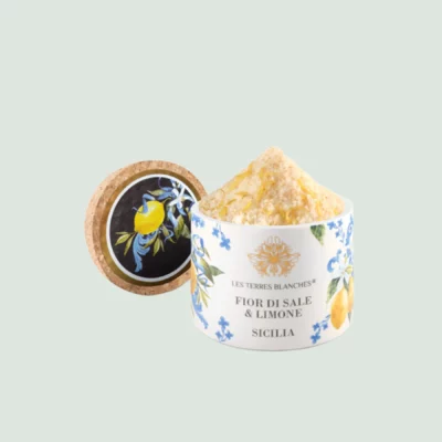 Fior di Sale Sicilia & Limone in yellow ceramic pot with spoon – front view