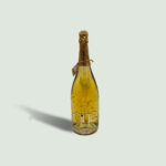 ONE Gold Sparkling White Wine (cava) with Gold Edible Flakes Magnum 150cl - Image 2